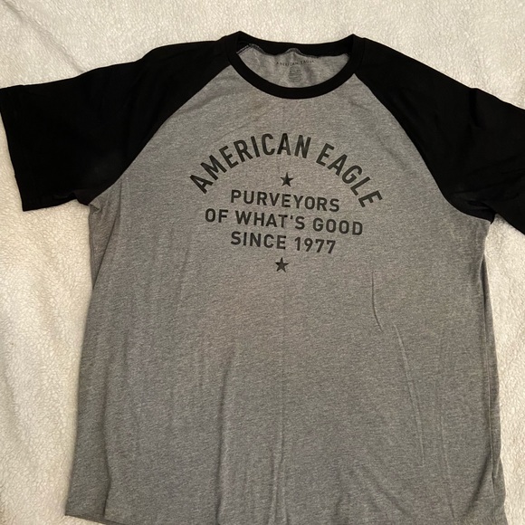 American eagle short sleeve - Picture 2 of 3
